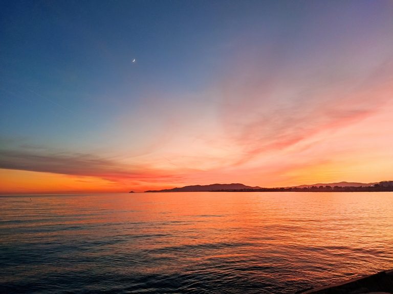 El mar Mediterráneo y Vinaròs. Photo Isabel